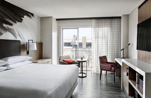 Downtown Hotel | Seattle Marriott Redmond