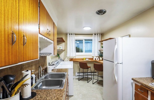Ballard Apartment | Seattle Scandi-boho Gem: Walk to Waterfront!