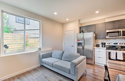 Licton Springs House | Seattle Townhome: Rooftop Deck < 7 Mi to Dtwn