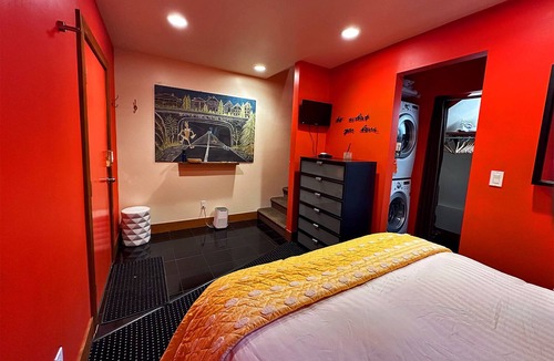 Lake City Cottage | Seattle Urban Tree House