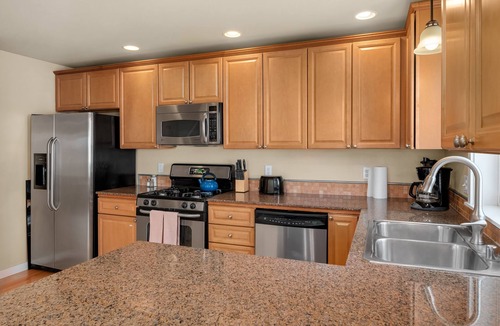 Mann House | Seattle Vacation Home: Life's A Game