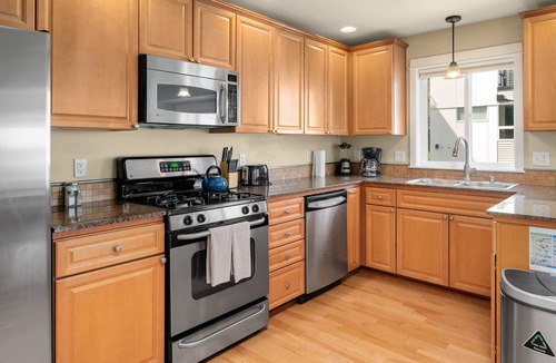 Mann House | Seattle Vacation Home: Life's A Game