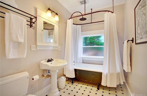 Madrona Hotel | Seattle Vacation Home: the Campus