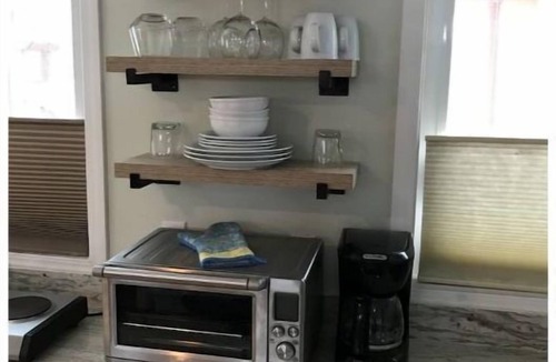 Seattle Metro Area House | Seattle’s Tiny Home. Easy City Access!