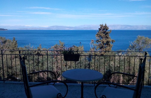 Dafnata Apartment | Seaview Apartment