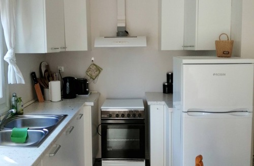 Dafnata Apartment | Seaview Apartment