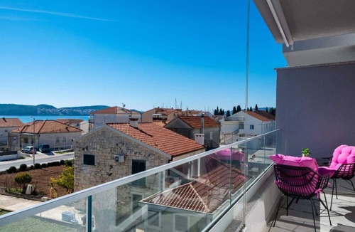 Seget Donji Apartment | Seaview apartment Lana