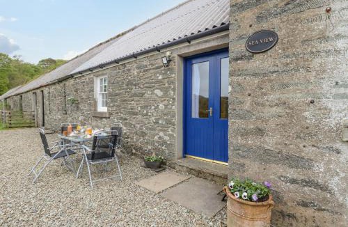 Lochgilphead House | Seaview-Barsloisnach Cottage