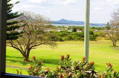 Bermagui Cottage | Seaview Beach House 1