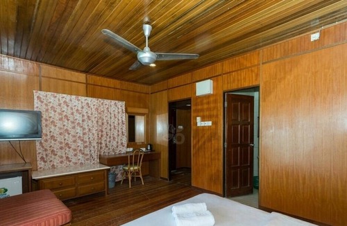 Lubok Buaya Cottage | Seaview Chalet #1 Beachfront Cenang Beach