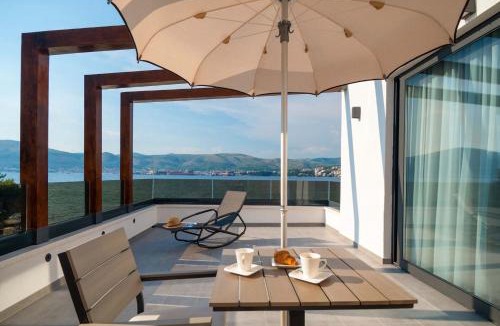 Okrug Gornji Villa | Seaview Ciovo Villa Villa Trogir Deluxe Dva 6 Beautiful Bedrooms