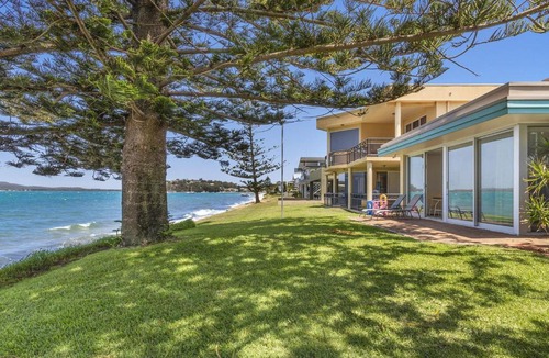 Salamander Bay House | Seaview Cresent, 4