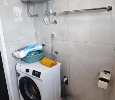 Nin Apartment | Seaview Holiday Apartments, Ventura Nin