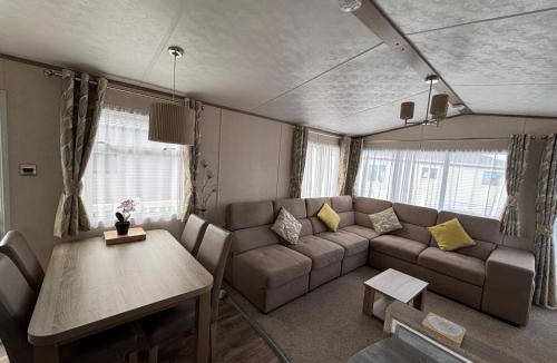 Swalecliffe House | Seaview Holiday Rentals - Bluewater