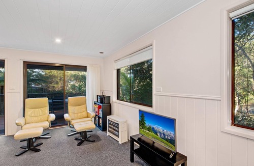 Macmasters Beach Cottage | Seaview Lodge - Cottage