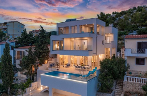 Drage Villa | Seaview luxury villa Fleur with pool
