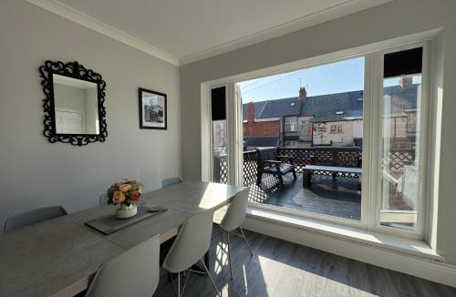 Whitley Bay Apartment | Seaview Maisonette, Whitley Bay Sea Front