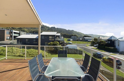 Apollo Bay House | Seaview on Seaview - Exceptional & Spacious With Sensational Views