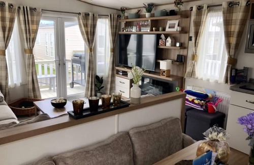 Swalecliffe House | Seaview Park Luxury Static Caravan, Whitstable