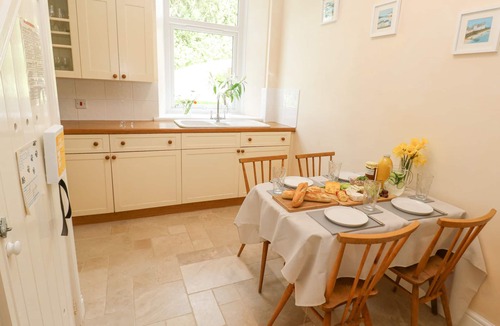 Coverack Cottage | SEAVIEW, pet friendly, country holiday cottage in Coverack