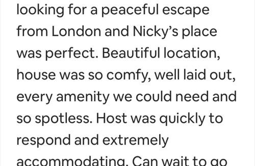 Kimmeridge Ski Chalet | SeaView Sleeps 4to6 Pet friendly Parking