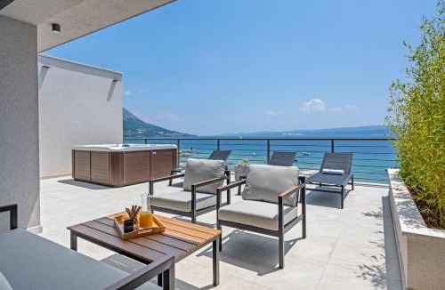 Duce Villa | Seaview Villa Calma with Jacuzzi, Media room