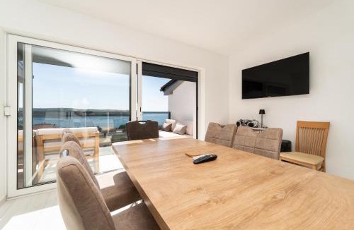 Rtina House | Seaview Villa Summer with private pool & garden