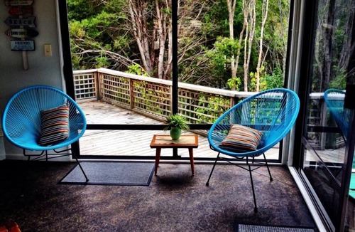 Langs Beach House | Seaviews, 3 minute stroll to beach