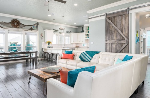 Port Bolivar Cottage | SeaViews from Deck / Tiki Bar / Fully Stocked