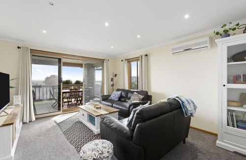 Portarlington House | Seaviews to Melbourne