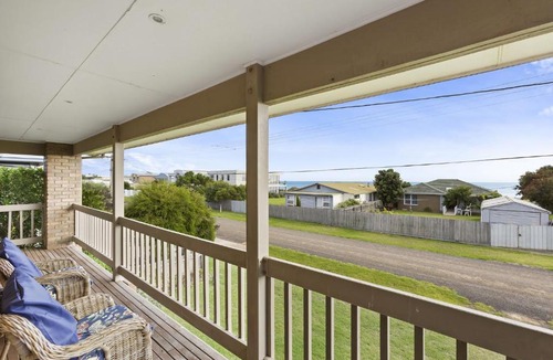 Portarlington House | Seaviews to Melbourne