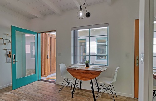 Pierpont Bay Cabin | Seaward Beach Modern Bungalows