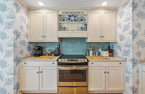 Boca Grande House | Seawatch 29 - Beach House - Sleeps 10 - Pet Friendly!
