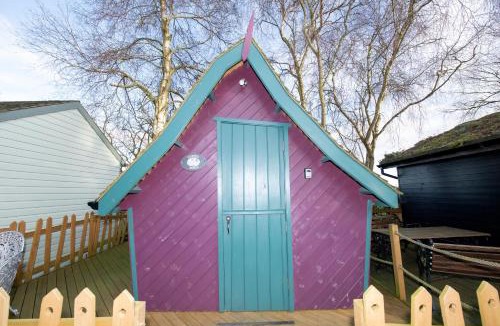 Fridaythorpe Apartment | Seaways glamping, Copper Beech