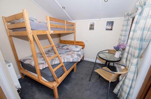 Fridaythorpe Apartment | Seaways glamping, Silverbirch