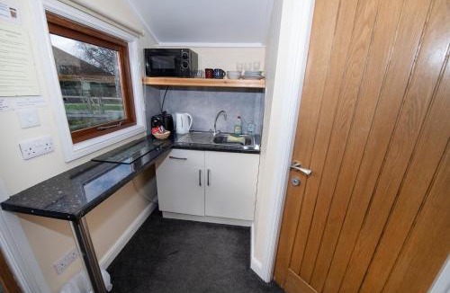 Fridaythorpe Apartment | Seaways glamping, Silverbirch