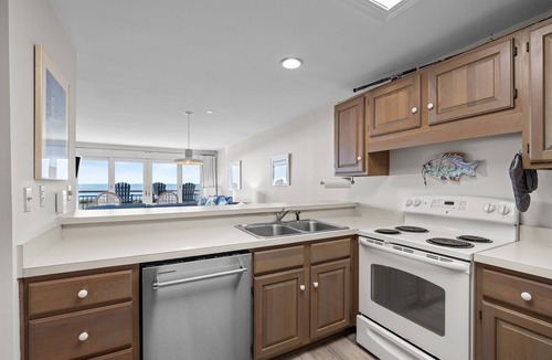 Pine Knoll Shores Condo | Seaworthy-Oceanfront 3 Br/3 Ba, Beachwalk Villa Panoramic oceanview, elevator