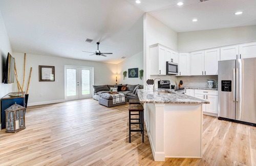 Sun 'N Lake Cottage | Sebring 'sand Trap' Home - Swim & Golf!