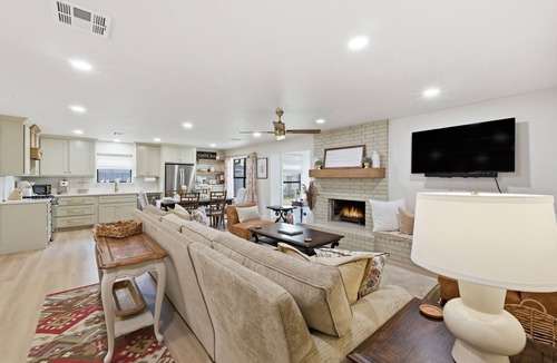 Norman House | SEC Play-Offs! WELCOME HOME TO This Gorgeous Winner-OU's Top Pick