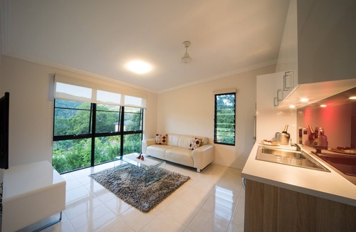 Palm Grove Villa | Seclude Rainforest Retreat