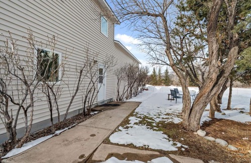 Basalt House | Secluded 2 Acres Walk To Willit
