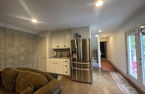 Madison County House | Secluded 2 Story Split Level Home near Wedding Venue Sleeps 2-12