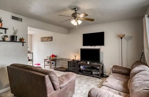 College Station House | Secluded 2BR Townhome Steps from Northgate & A&M