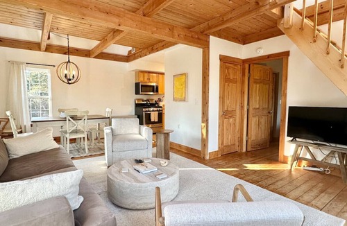 Bernard Condo | Secluded 2BR with Beach Access! [Carriage House]