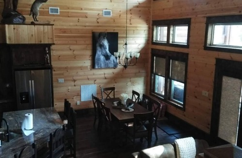 Ringold Cabin | secluded 4-bedroom, 3 bath spacious lux cabin with lots of amenities
