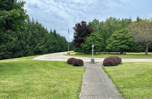 Geneseo House | Secluded 4-bedroom home. 15 min to TBK sports complex & TPC Deere Run golf.