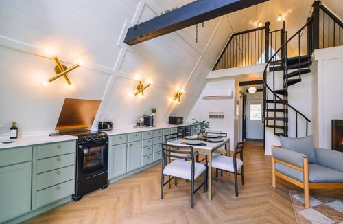 South Bloomingville Cabin | Secluded A-Frame Hocking Hills: Hot Tub, Fire Pit