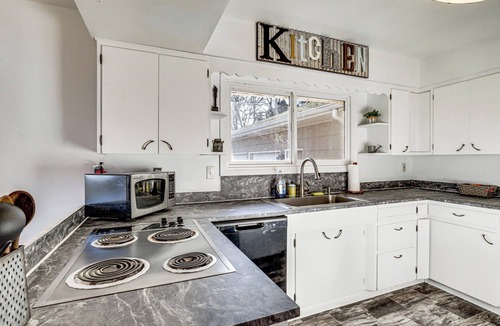 Albany House | Secluded Albany Escape, Pet Friendly w/Fee