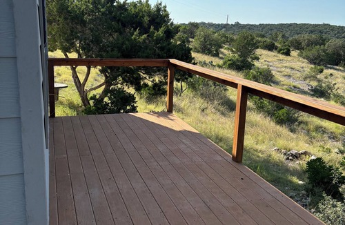 Edwards County Cabin | Secluded and cozy cabin in the country