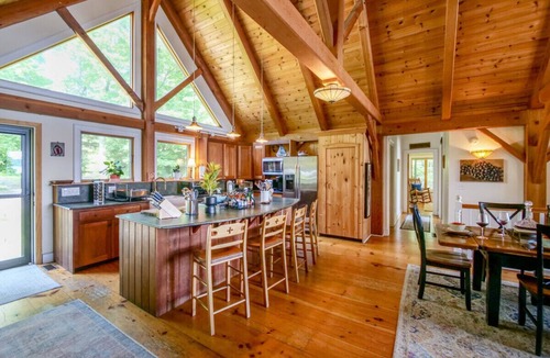 Colchester Apartment | Secluded and lavish 6BDR lakehouse in private cove with outdoor (year round) hot tub & steam sauna